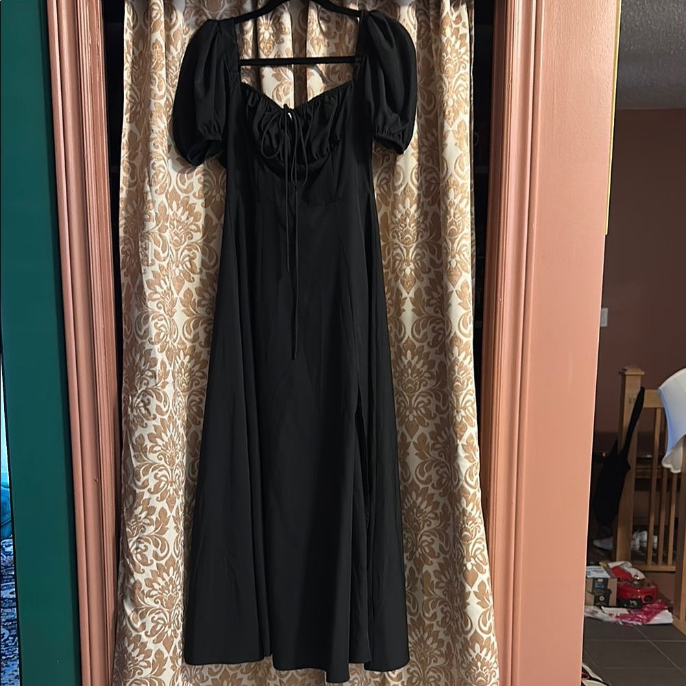 Elegant Black Puff Sleeve Dress